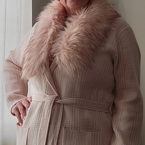 Jacket - Picture 4 of 4